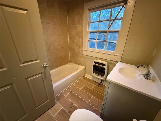 Photo - 9022 Palm St Unit 1B