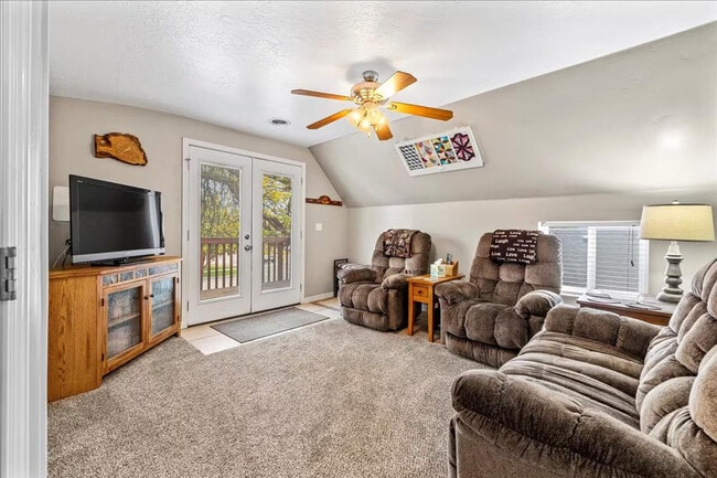 Building Photo - 203 6th Ave S Unit ID1308985P Rental