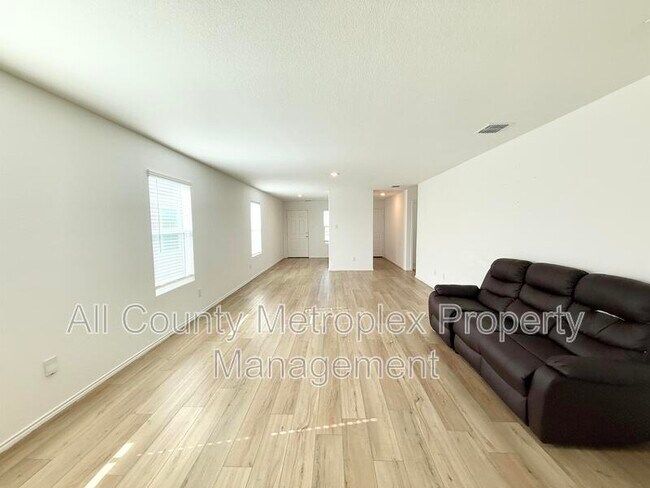 Photo - 7024 Lantana Dr