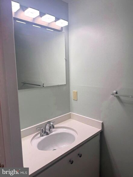 Photo - 1 Crotona Ct