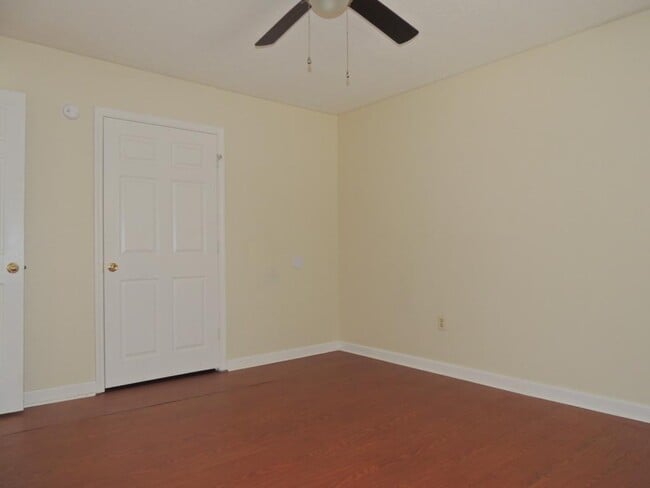 Photo - 2884 Blue Ridge Dr