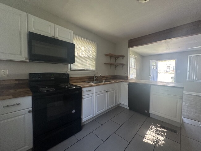 Photo - Charming Chilhowee Hills Cottage – Vintage Character Meets Modern Updates, Pets Welcome!