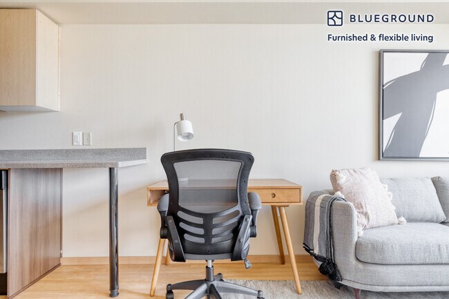 Photo - 708 6th Ave N Unidad FL3-ID349