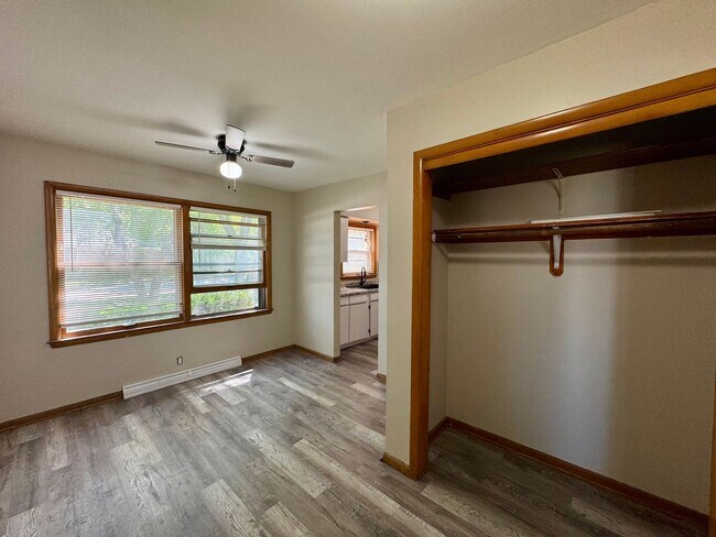 Photo - 5905 N 66th St Unidad 66th Lower