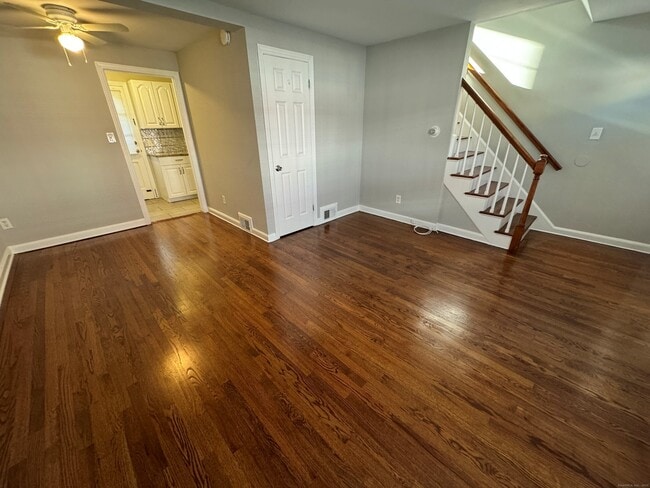 Photo - 1160 Whitney Ave