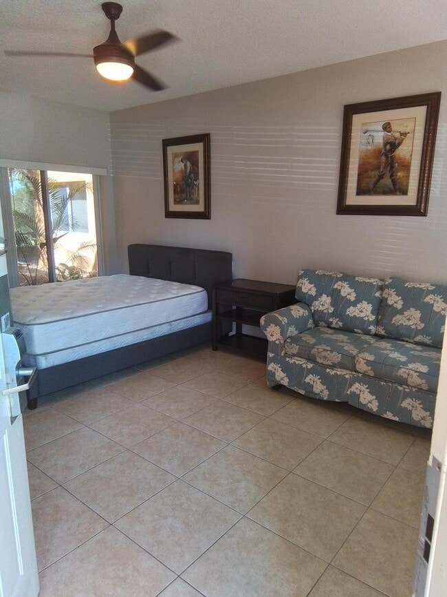 Photo - 8352 Mulligan Cir Unidad 1912