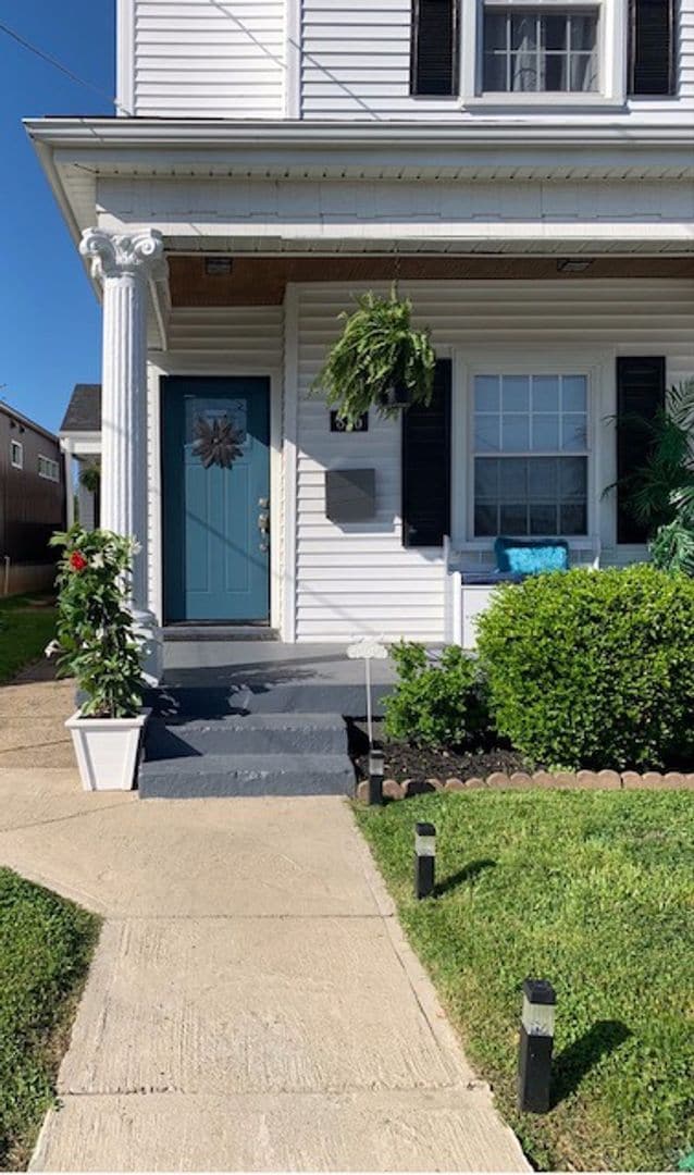 Photo - Renovated Germantown House in Great Location