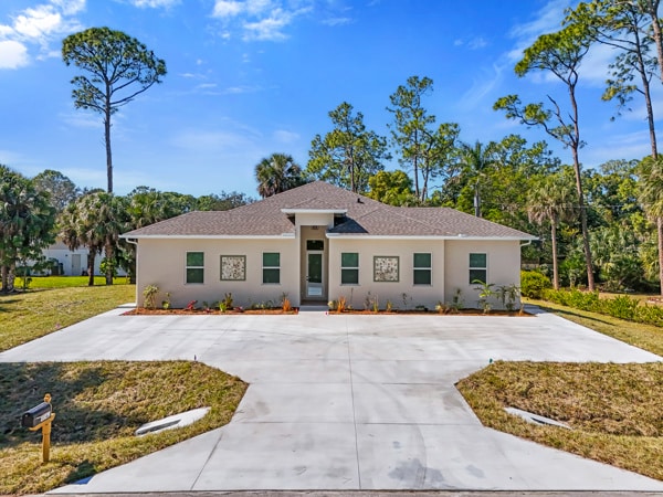 4261 Kathy Ave