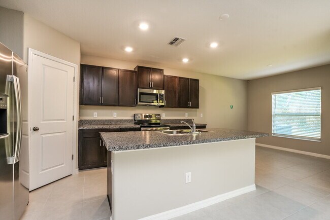 Photo - 7218 Spring Snowflake Ave