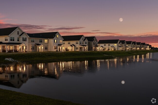 Moonlit Walks at Hickory Cottage - Hickory Cottages Rental