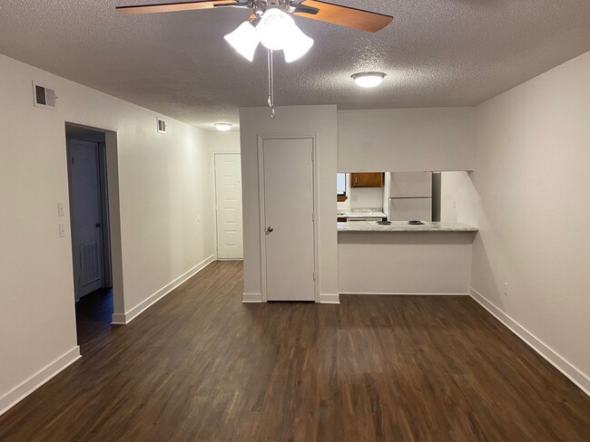 2486 - 2486 Apartment Unit A