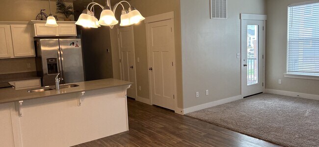 Photo - Beautiful Newly Built 3 bedroom, 2 bathroom Condo in Vineyard!