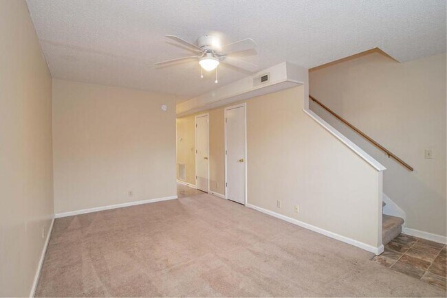 Photo - 117 Hickory Trace Rd