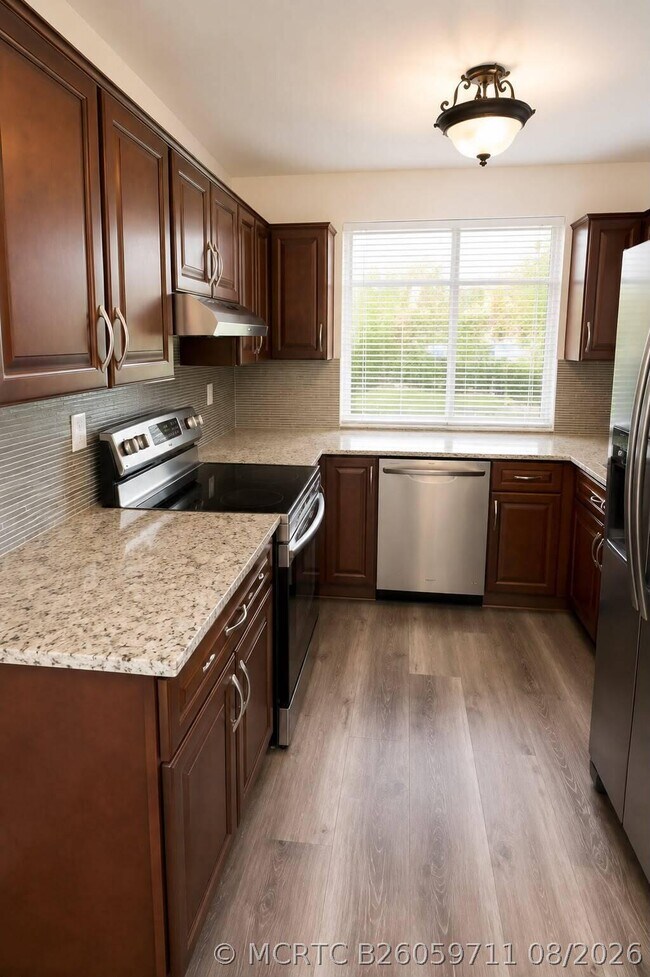 Photo - 700 Nottingham Cir Unit E