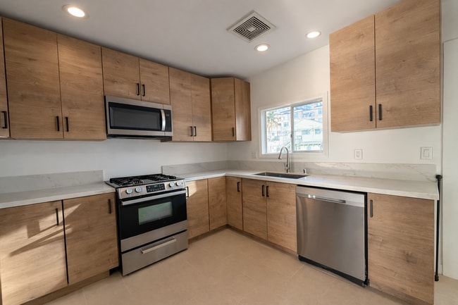 Photo - 2427 3rd Ave Unit 2427