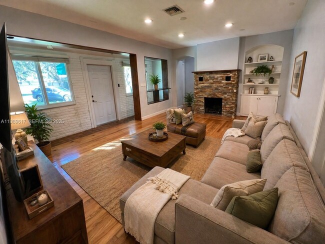 Photo - 432 Palmetto Dr