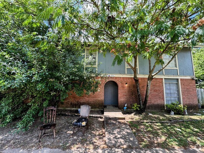 Building Photo - 4501 Westcliff Rd Rental