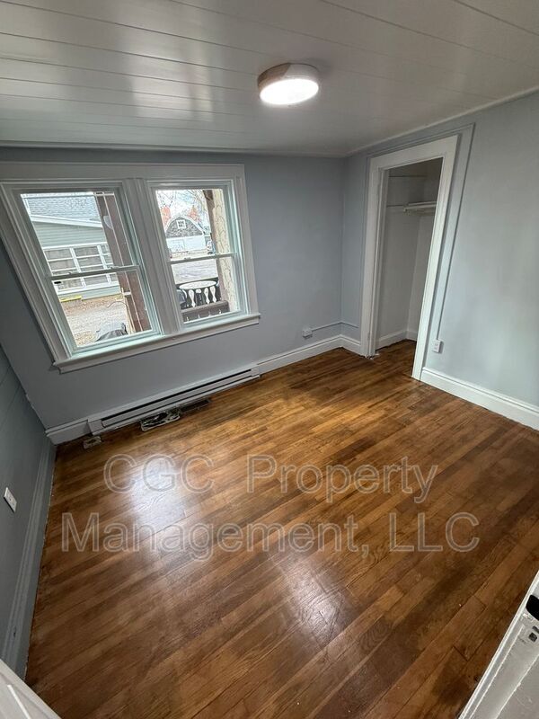 Photo - 32-34-34 Clinton Ave Unit C