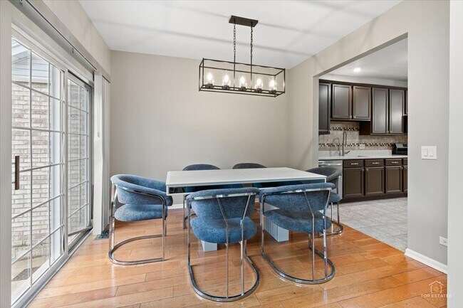 126 Bay Dr