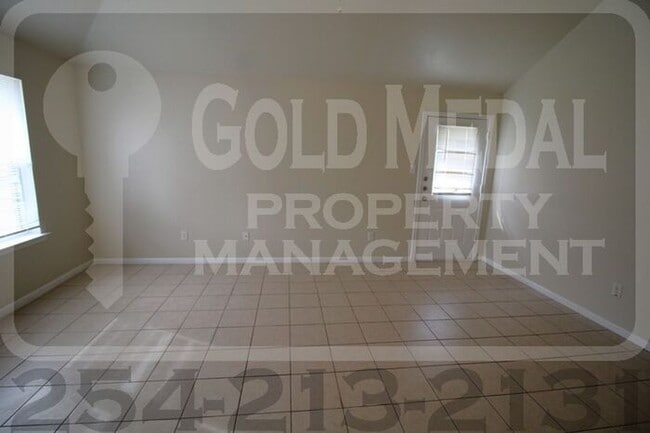 Photo - 601 N Gilmer St