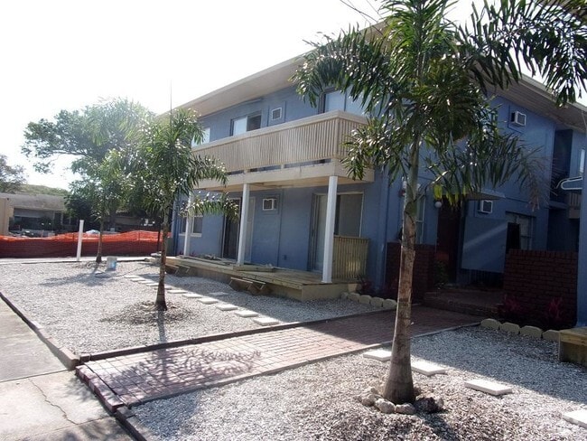 Building Photo - Northbay Villas Rental