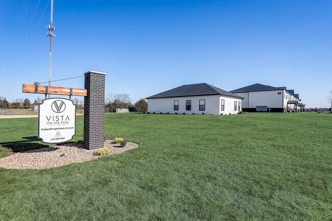 Photo - 703 Parkview Dr Unit 703