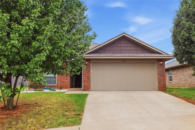 605 Inverleith Cir