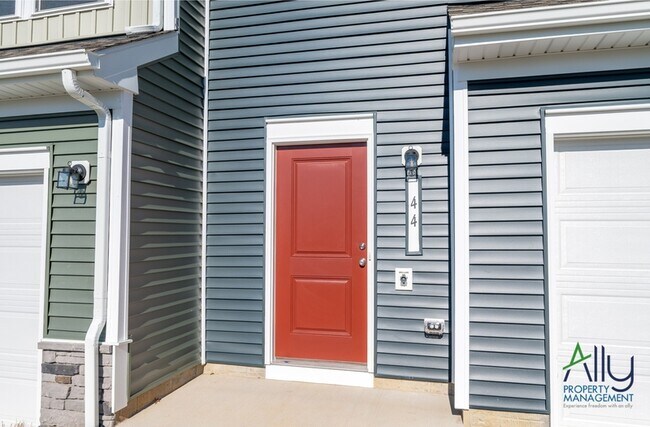 Photo - 44 Sophie Kathryn Dr