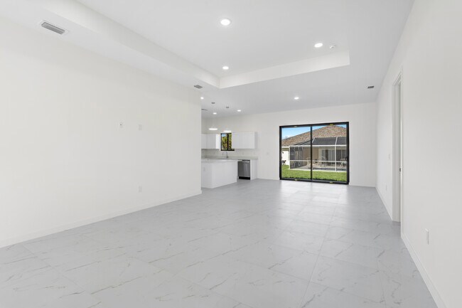 Photo - 4233 Jacaranda Pkwy W