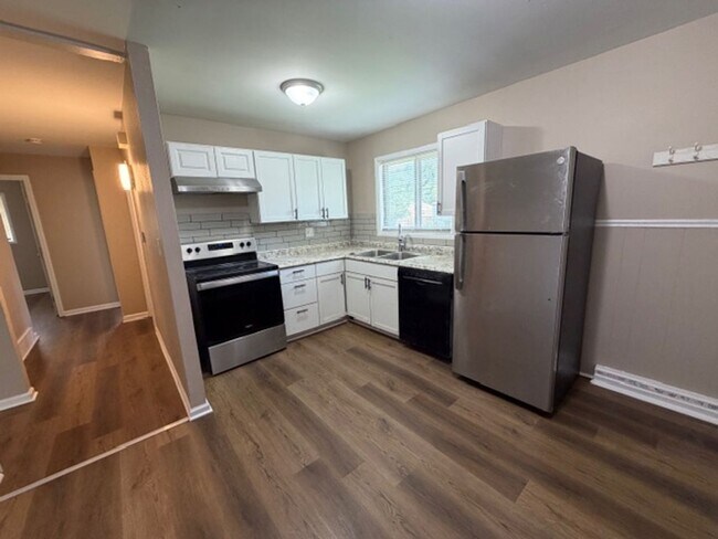 1141 Scott Ave