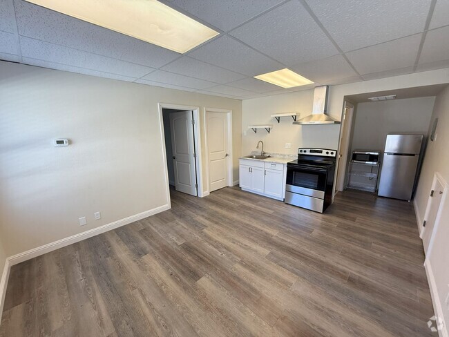 Building Photo - 1131 Luchessi Dr Unit 1131 Luchessi Dr  2 Rental