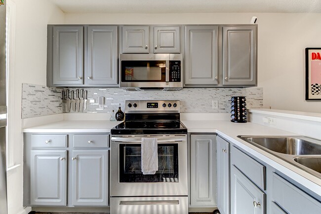 Photo - COMING SOON - Spacious Updated Condo in Gr...