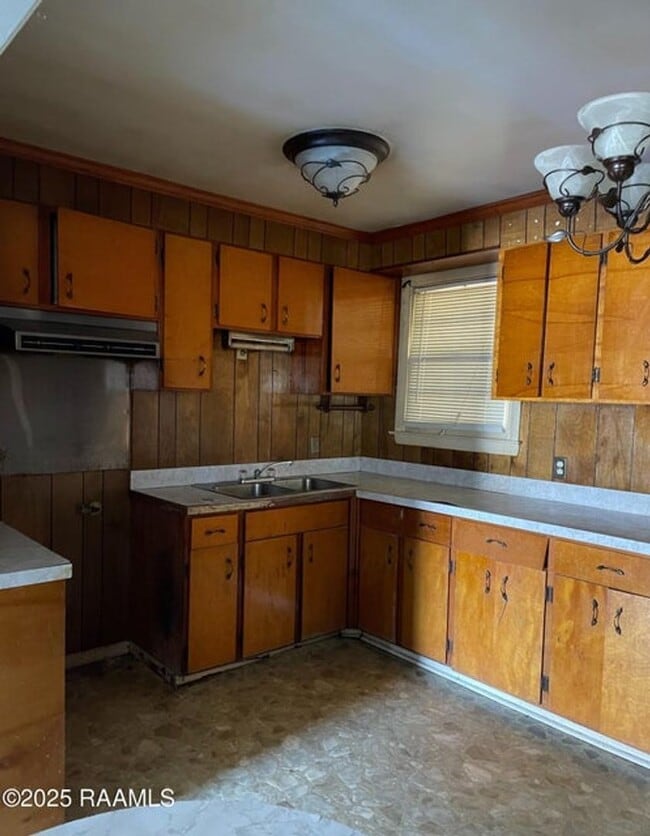 Photo - 3 Bed, 1 Bath Home – Section 8 Accepted