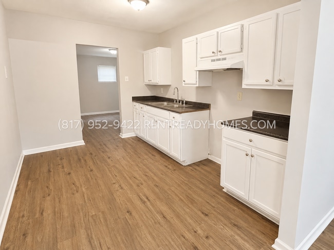 Photo - 1420 Rayfield Dr