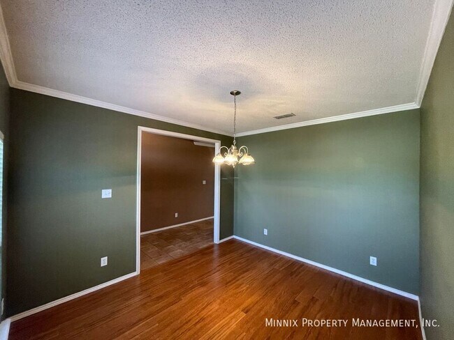 Photo - 8211 Quincy Ave