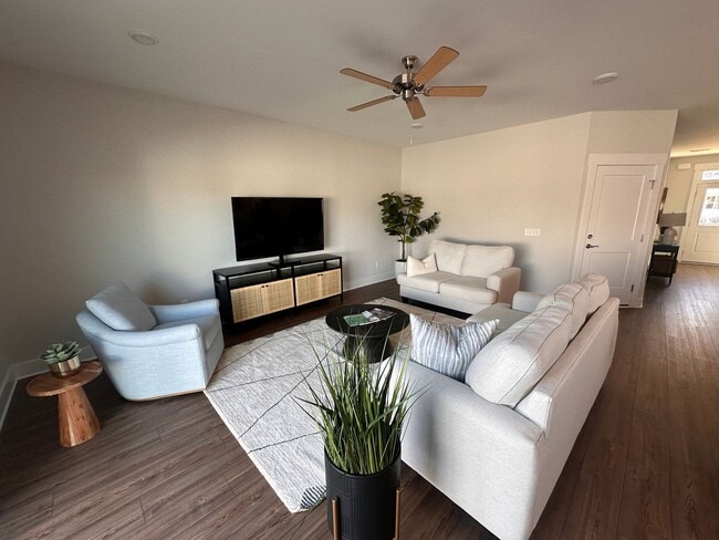 Photo - 3 Bed 2.5 Bath Townhouse