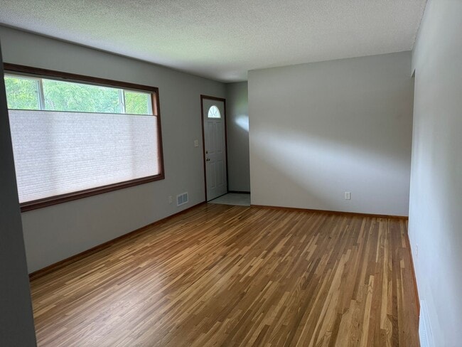 Photo - Newly Refreshed 3 Bedroom 1 Bath Single Fa...