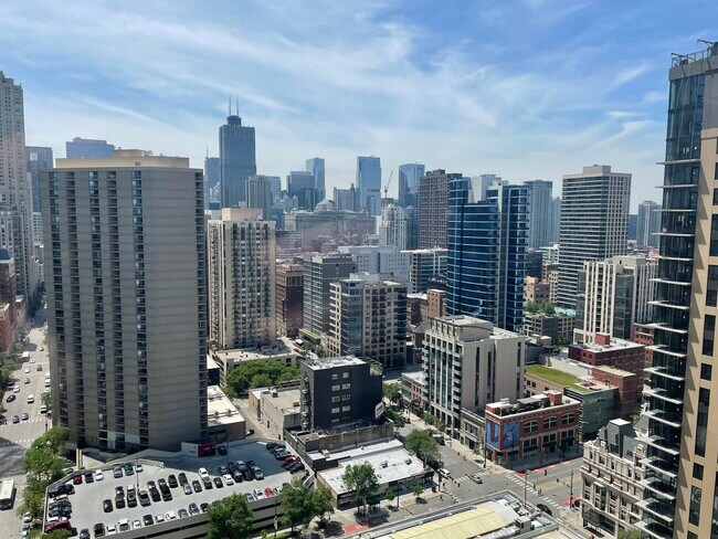 Photo - 217 W Huron St Unit 2