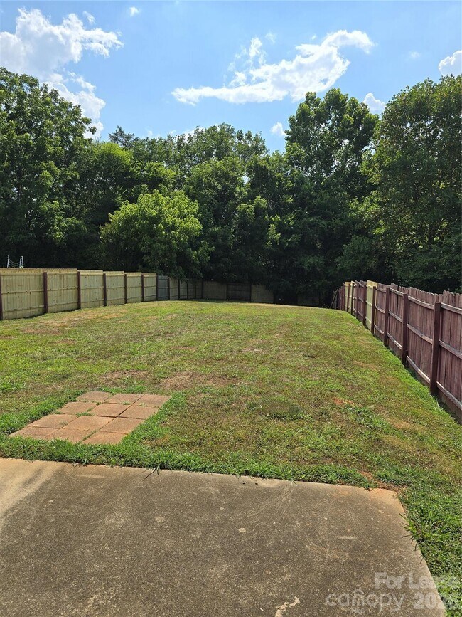Photo - 3073 Parade Ln SW
