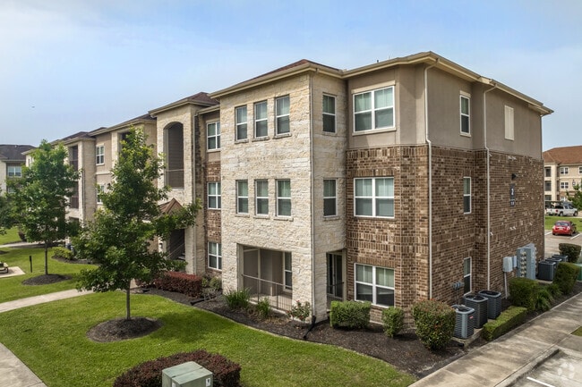 Primary Photo - Trails at Lake Houston