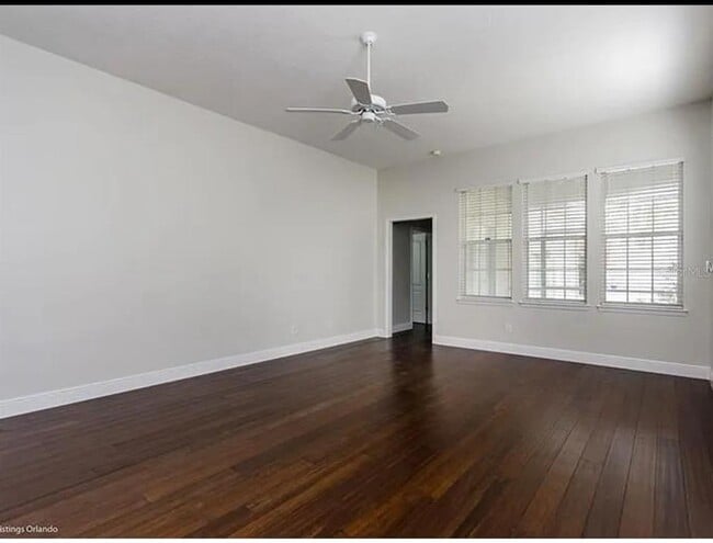 Photo - 205 Redbud St