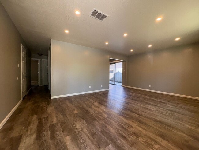 Photo - 1209 Vienna Ct