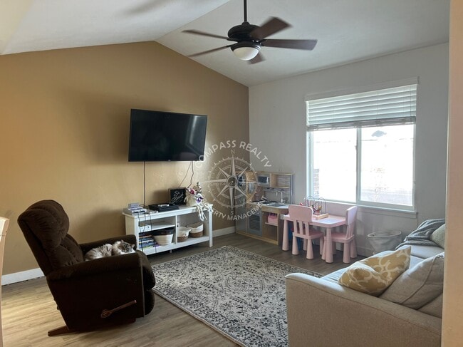 Photo - 375 Slate Drive