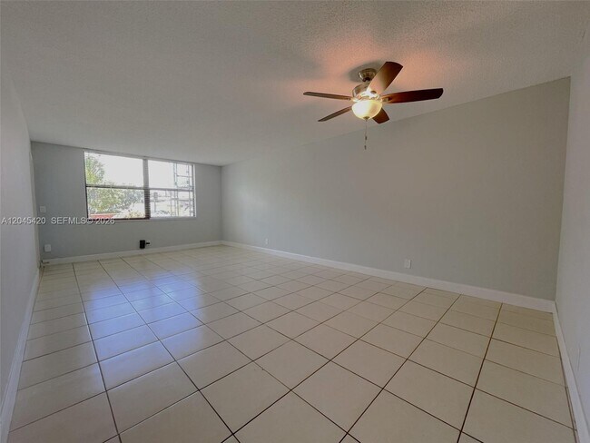 Photo - 3900 N Hills Dr Unit 108