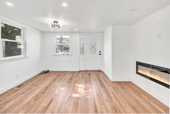 Photo - 14 Fairview Ave Unidad B