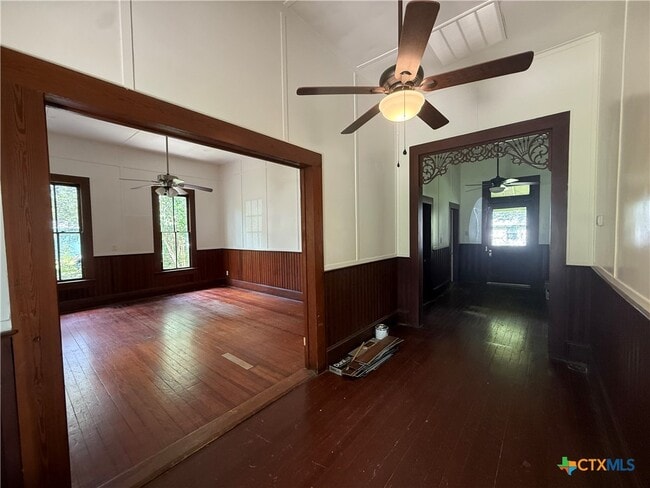 Photo - 184 3rd St House