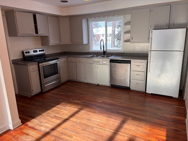 Photo - Spacious Allouez 3 Bedroom Home