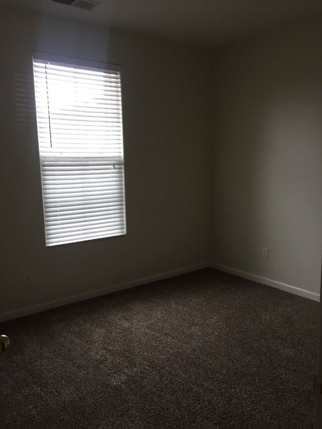Photo - 3300 N Tilden St