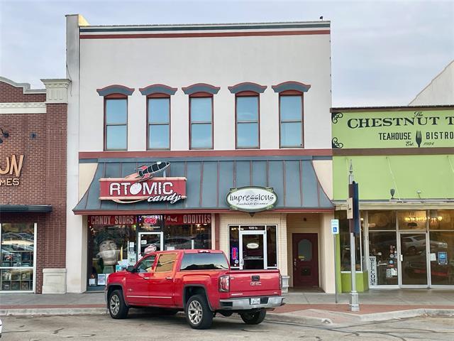 Building Photo - 105 W Hickory St Unit A