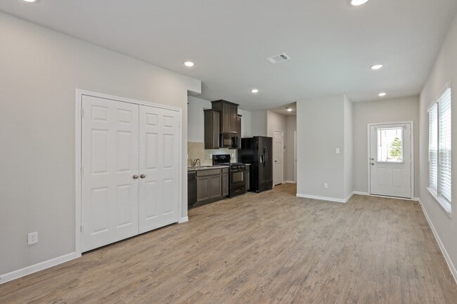 Photo - 13511 Axel Ln